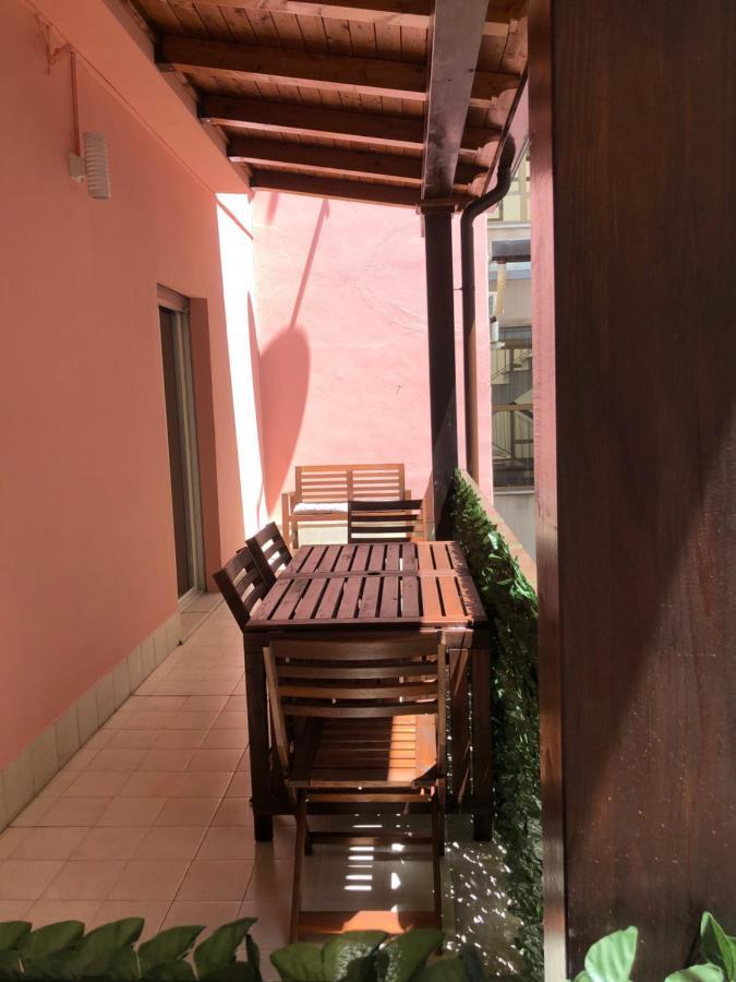 Holiday House In Lungomare Tysandros Giardini-Naxos Extérieur photo